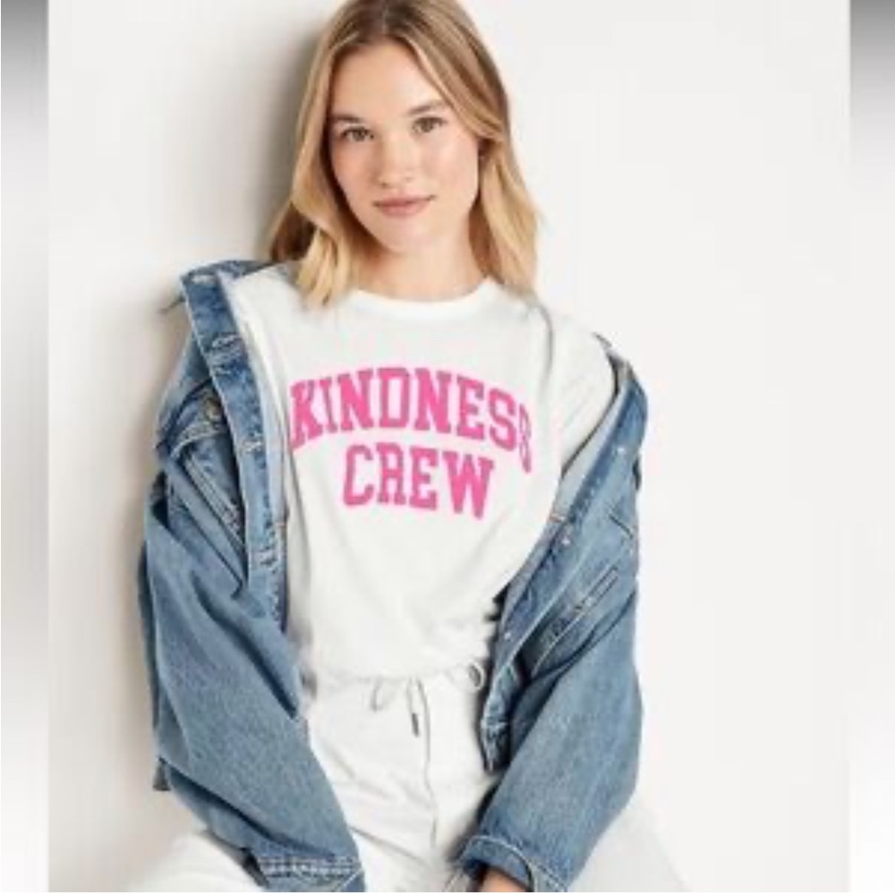 Kindness crew tee